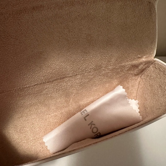 MK Gold Reflective Sunglasses - Picture 8 of 8